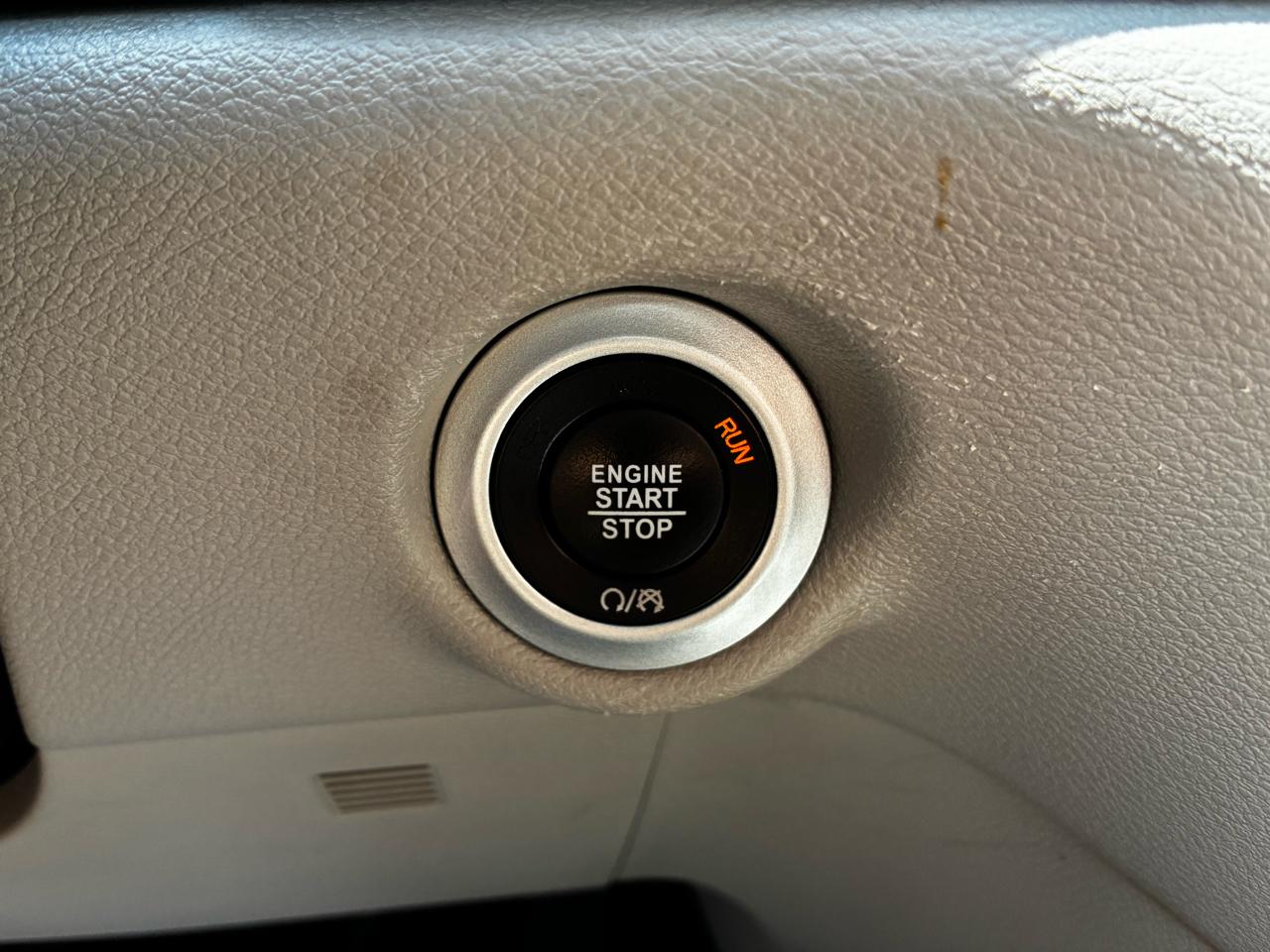 Chrysler Voyager LX 2023