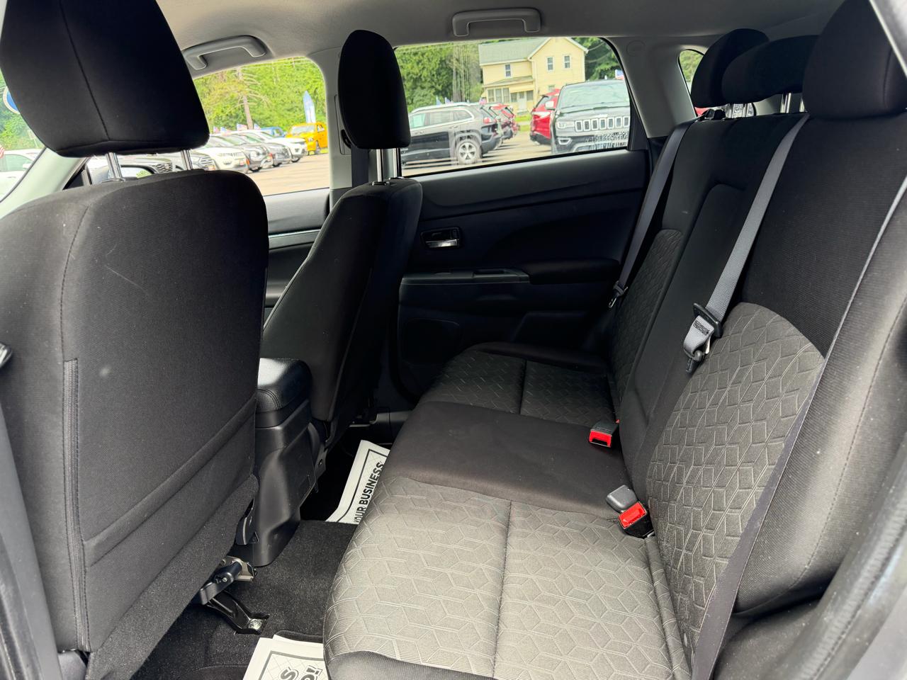 Mitsubishi Outlander Sport 2.0 ES 4WD 2025
