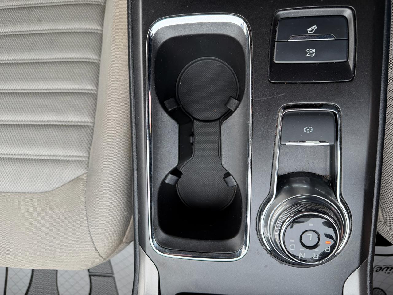 Ford Fusion Hybrid S 2018