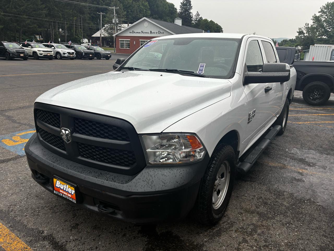 RAM 1500 Classic Tradesman Crew Cab SWB 4WD 2019
