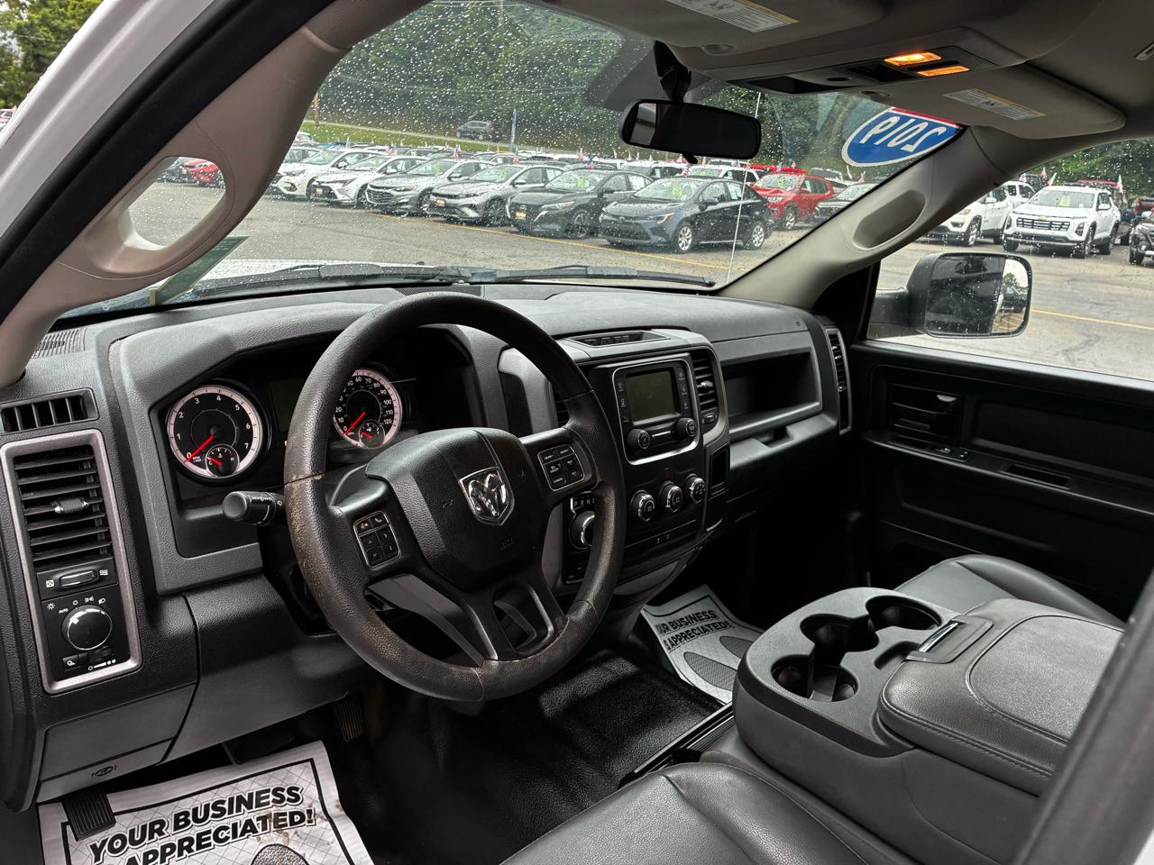 RAM 1500 Classic Tradesman Crew Cab SWB 4WD 2019