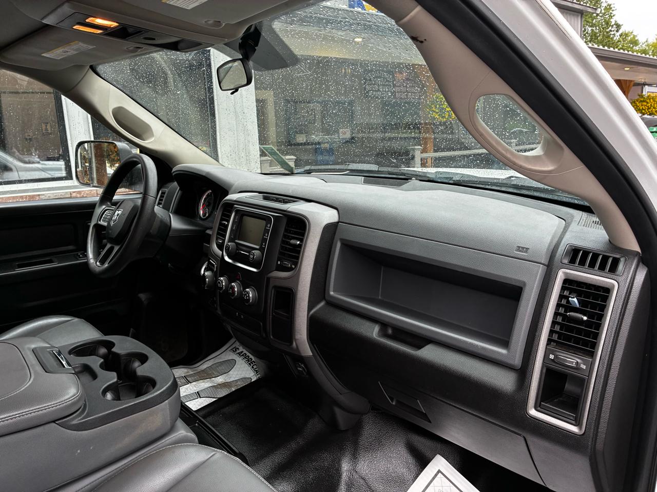 RAM 1500 Classic Tradesman Crew Cab SWB 4WD 2019