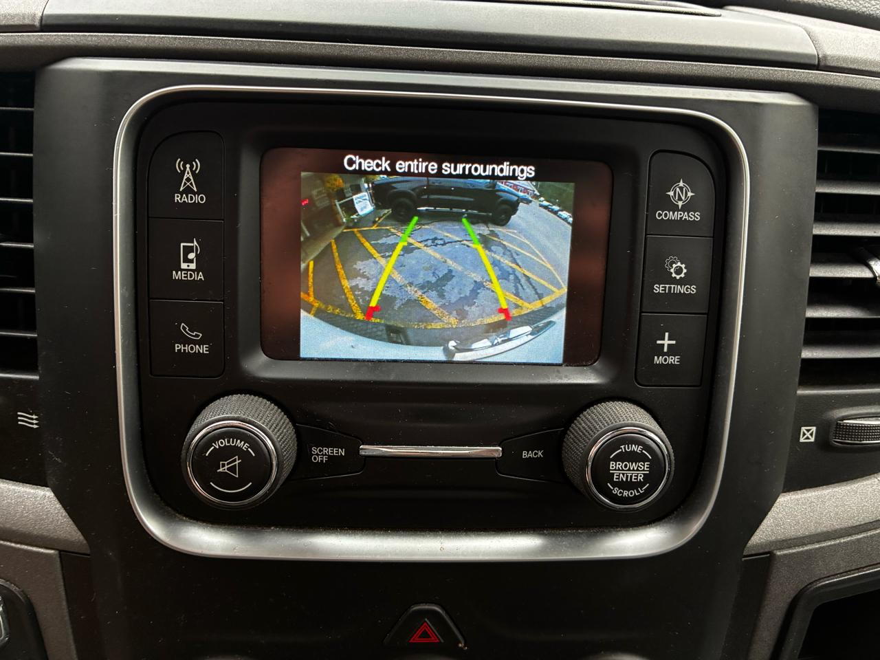 RAM 1500 Classic Tradesman Crew Cab SWB 4WD 2019