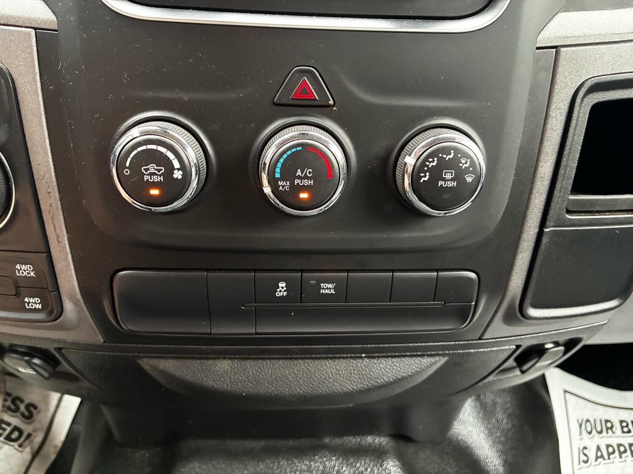 RAM 1500 Classic Tradesman Crew Cab SWB 4WD 2019