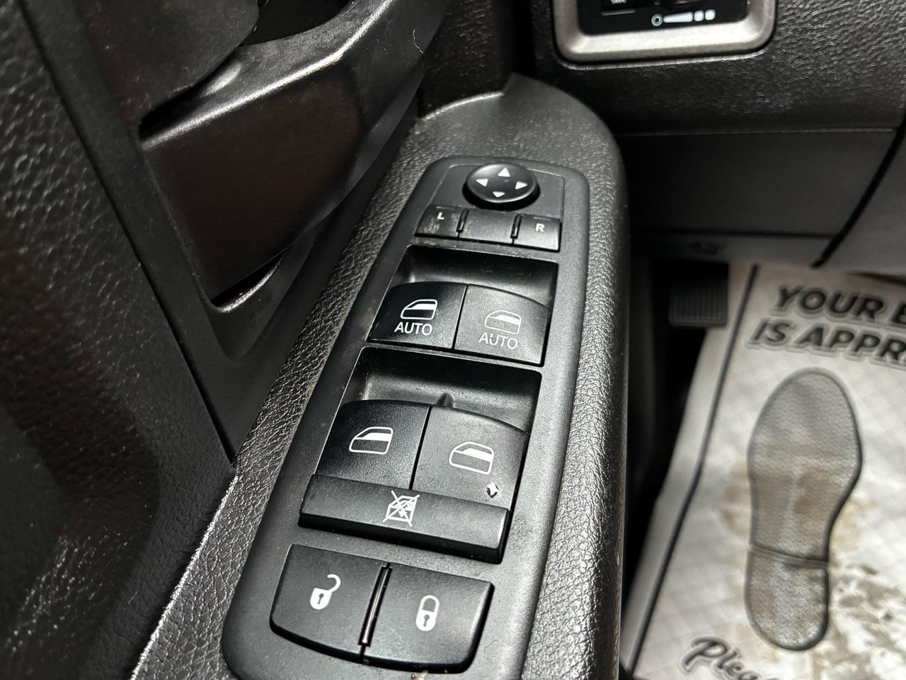 RAM 1500 Classic Tradesman Crew Cab SWB 4WD 2019
