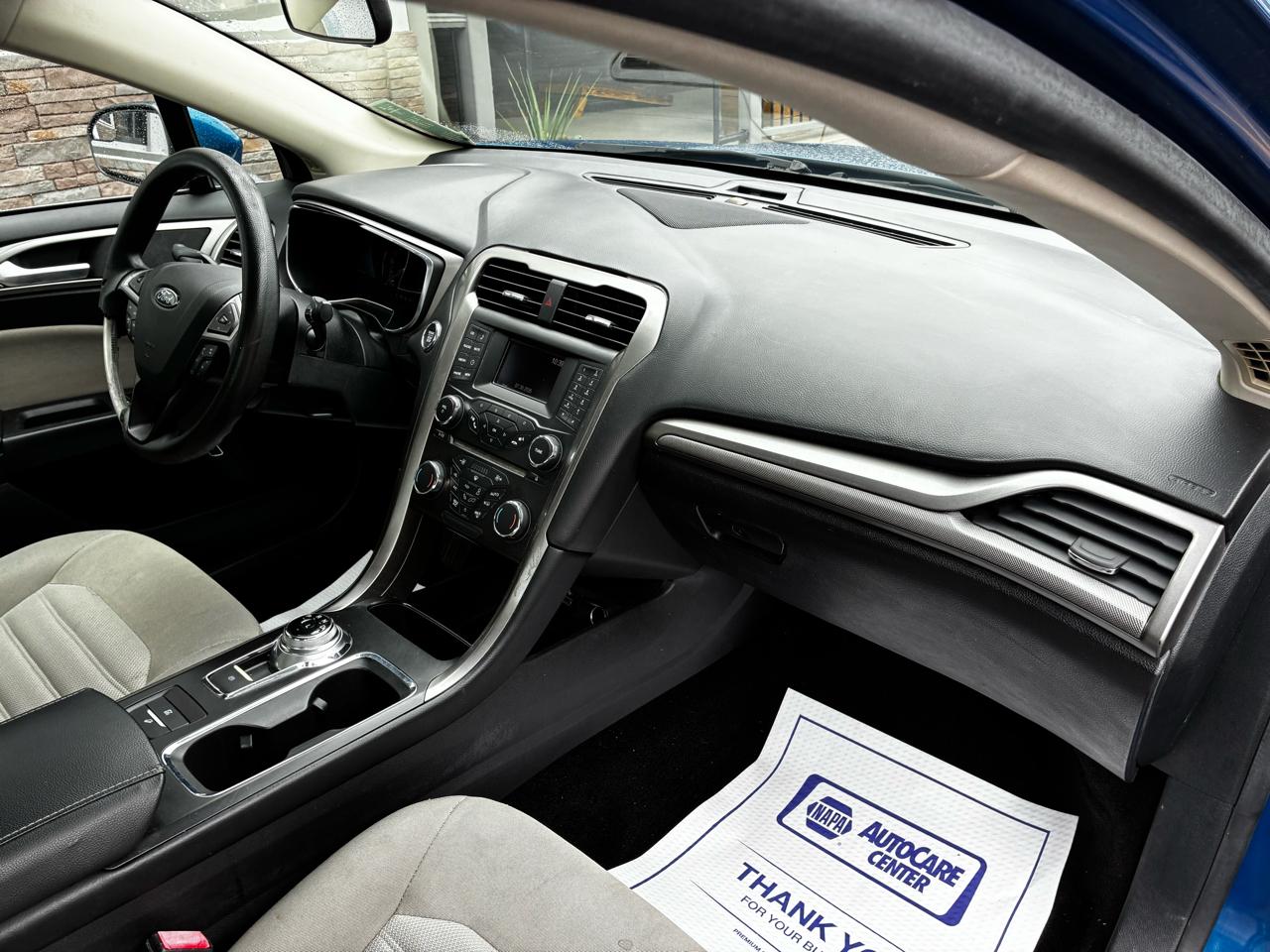 Ford Fusion Hybrid S 2018