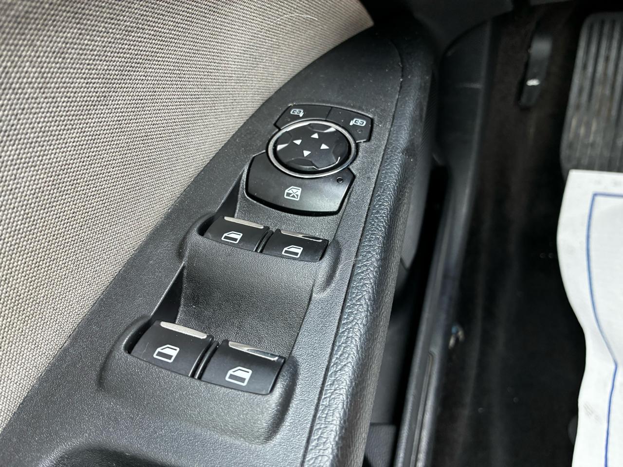 Ford Fusion Hybrid S 2018