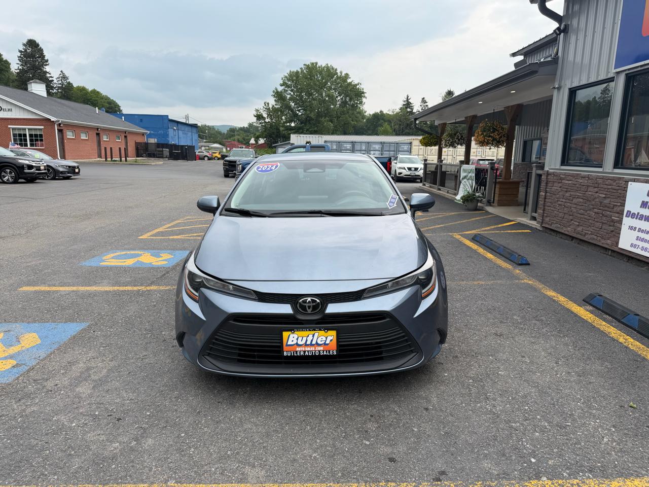 Toyota Corolla LE 2024