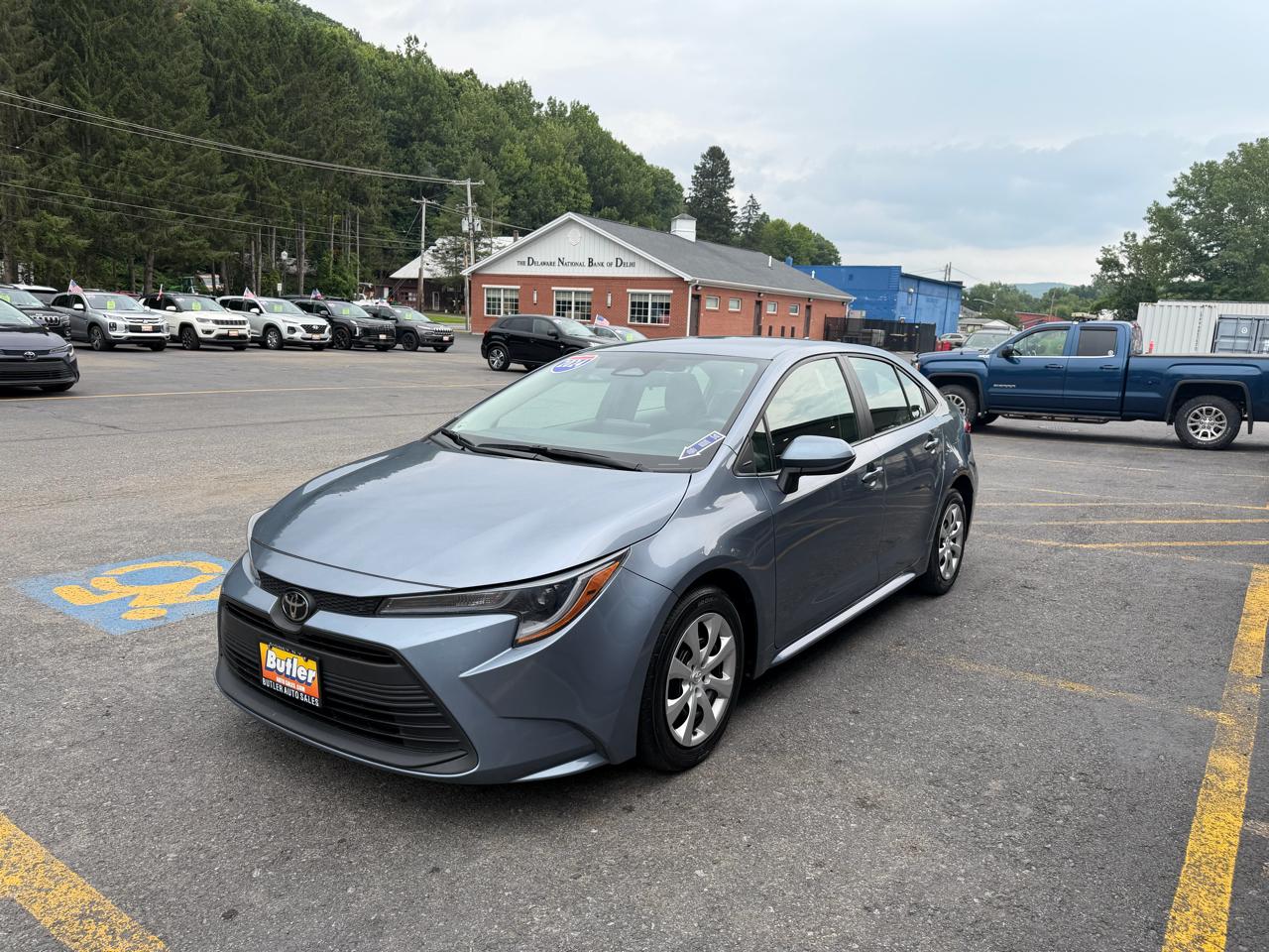 Toyota Corolla LE 2024