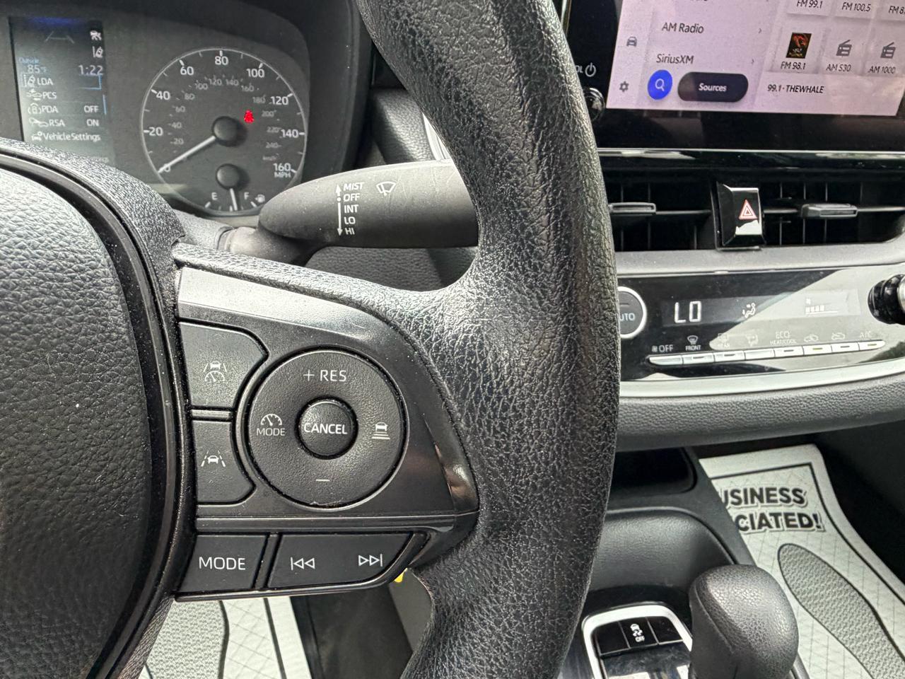 Toyota Corolla LE 2024
