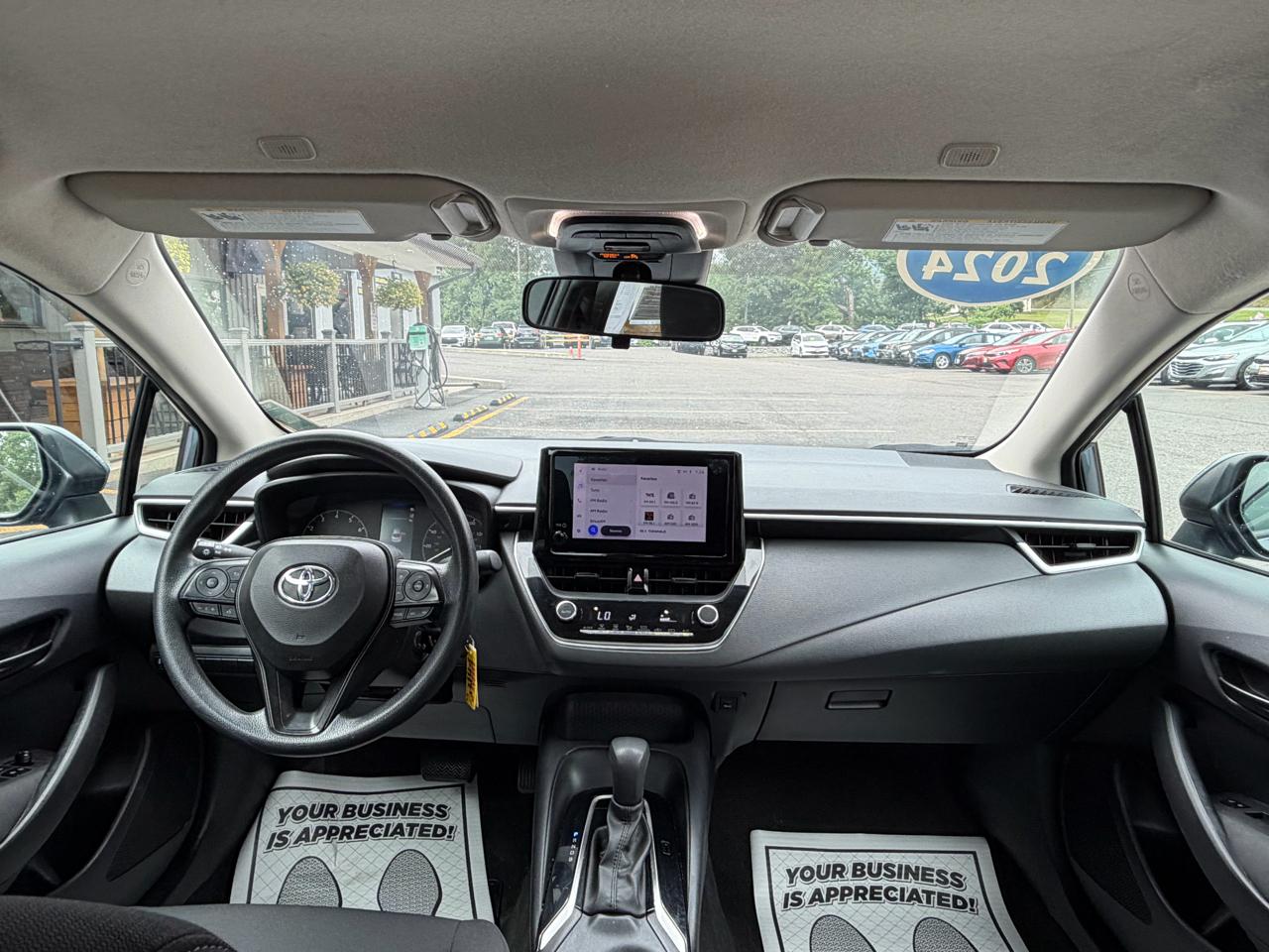 Toyota Corolla LE 2024