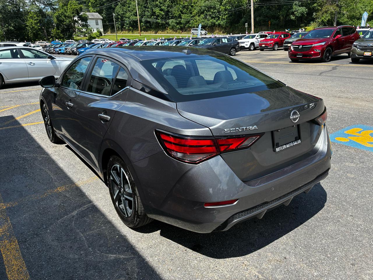 Nissan Sentra SV 2025
