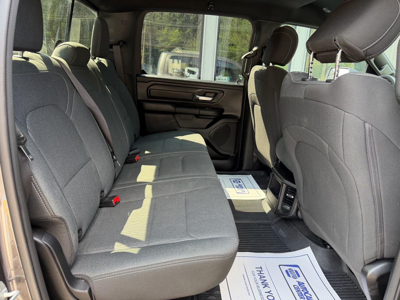 RAM 1500 Tradesman Crew Cab SWB 4WD 2024