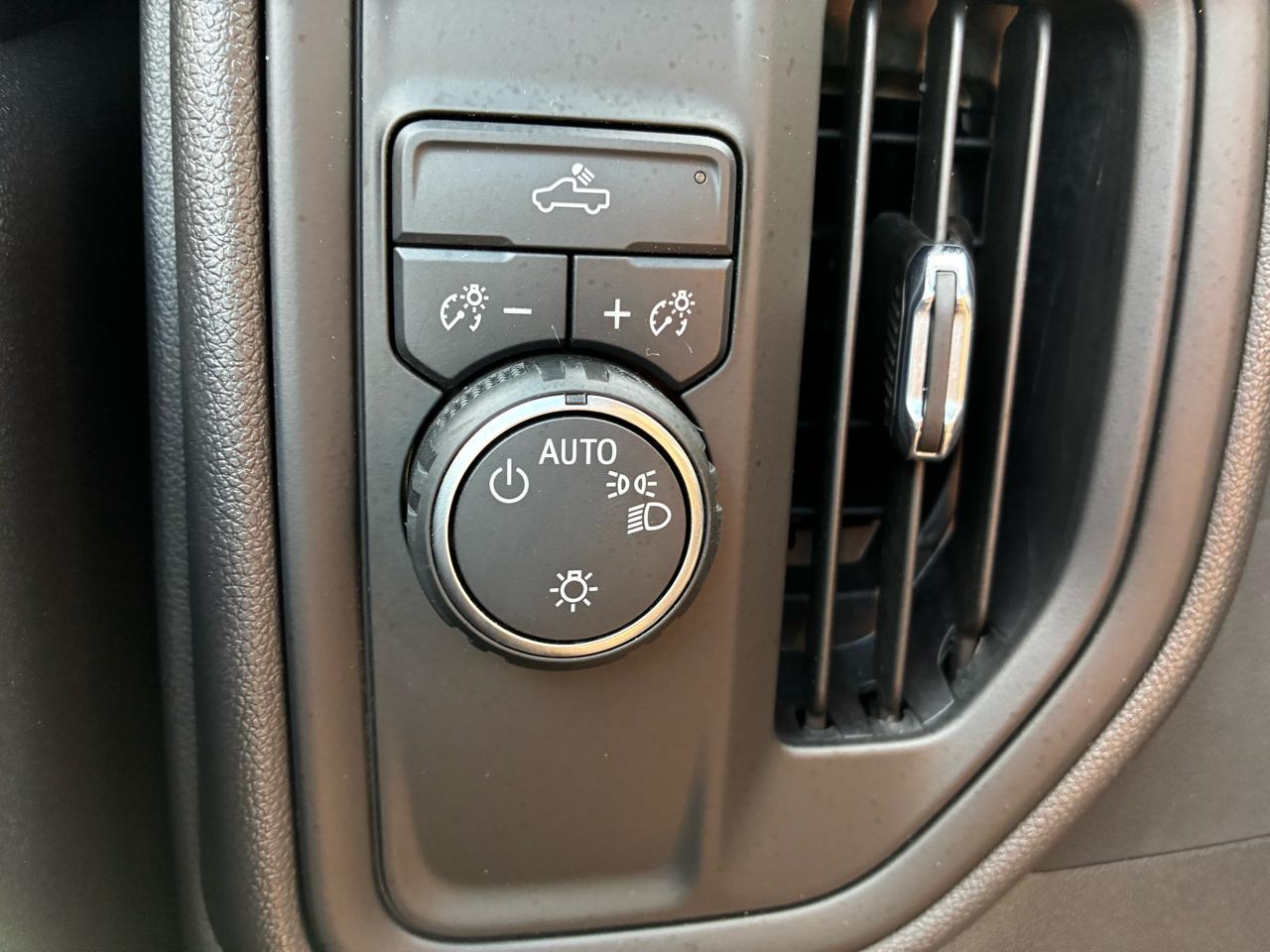 Chevrolet Silverado 1500 Work Truck 2WD 2025