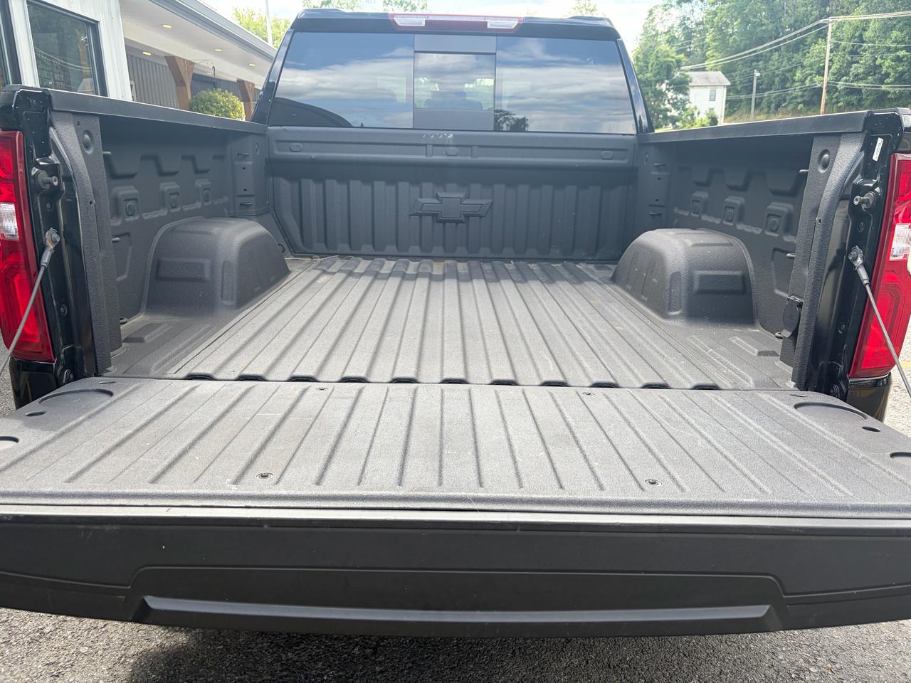 Chevrolet Silverado 1500 RST Crew Cab 4WD 2024