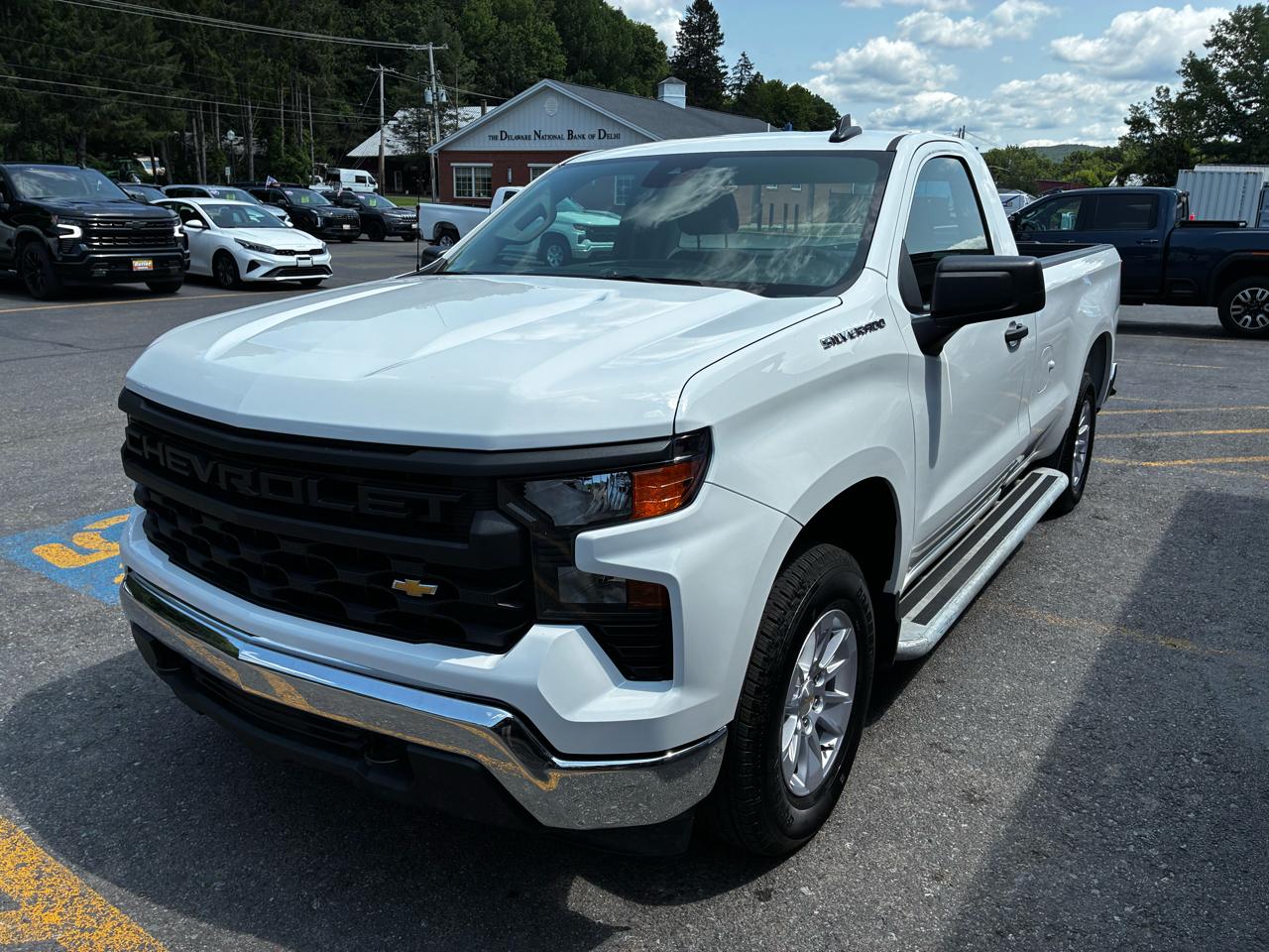 Chevrolet Silverado 1500 Work Truck 2WD 2025