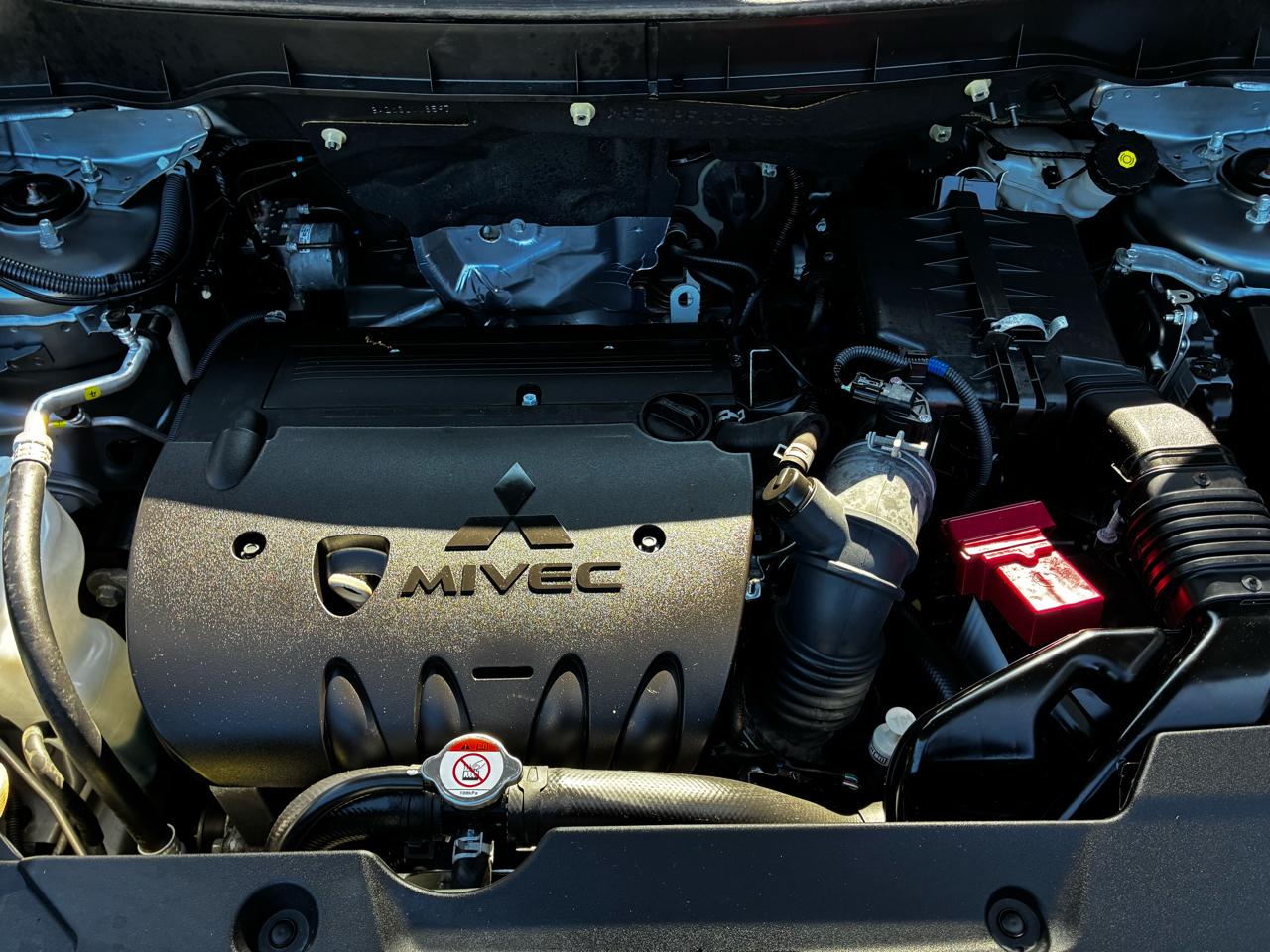 Mitsubishi Outlander Sport 2.0 ES 4WD 2025