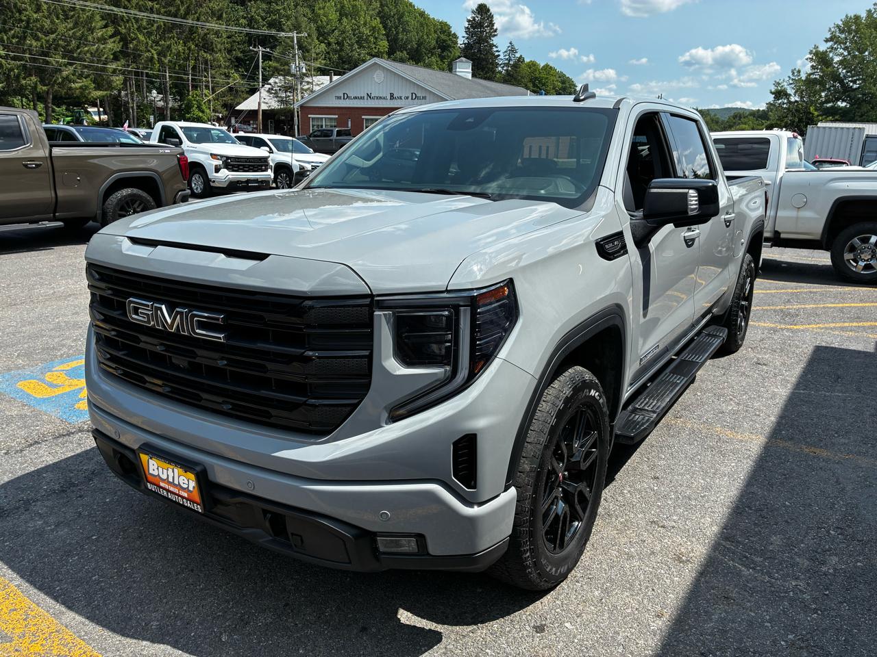 GMC Sierra 1500 Elevation Crew Cab 4WD 2024