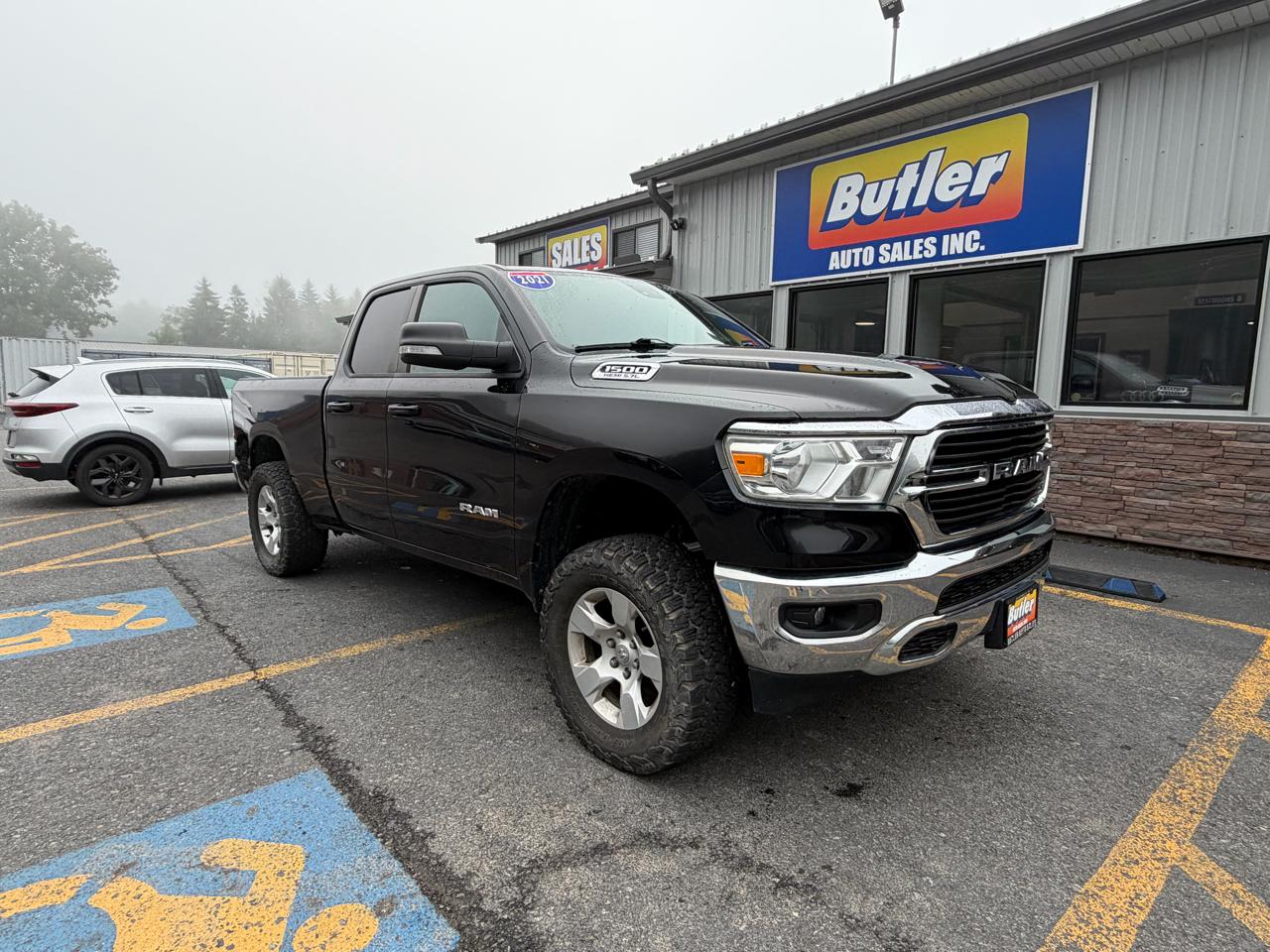 RAM 1500 Big Horn Quad Cab 4WD 2021