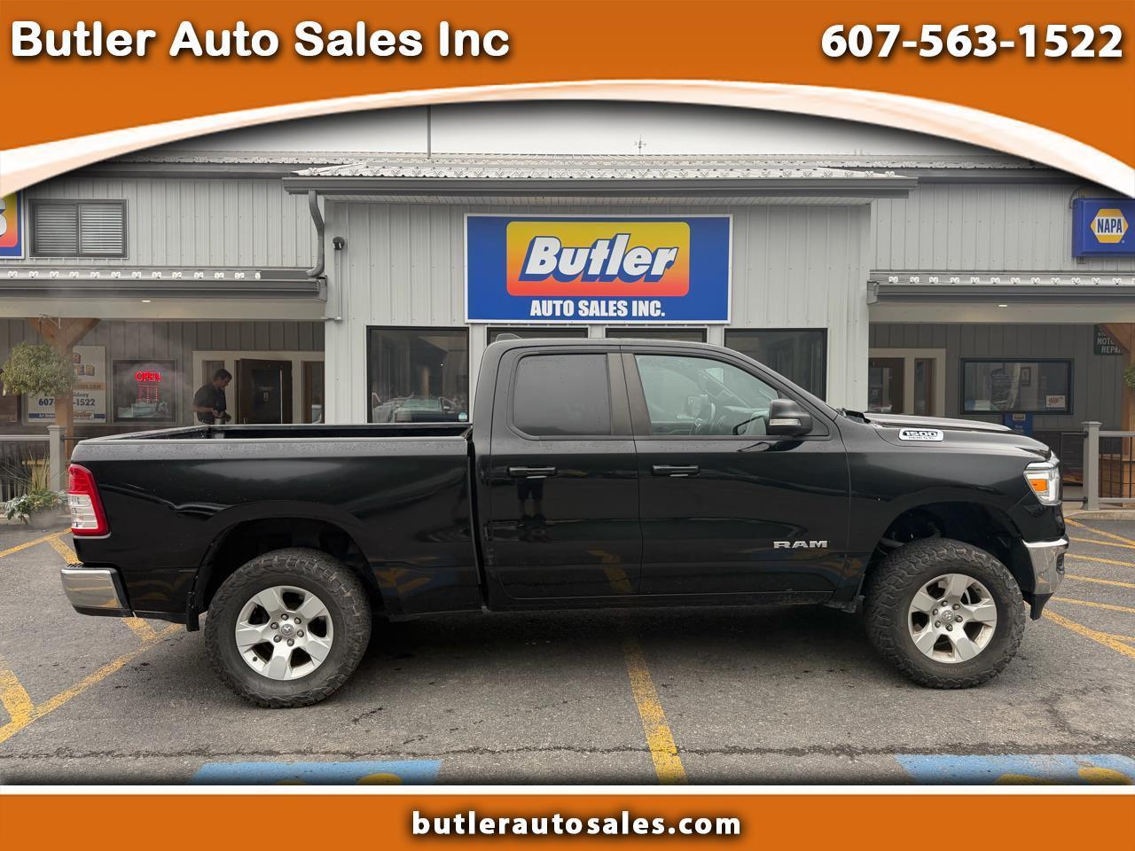 RAM 1500 Big Horn Quad Cab 4WD 2021