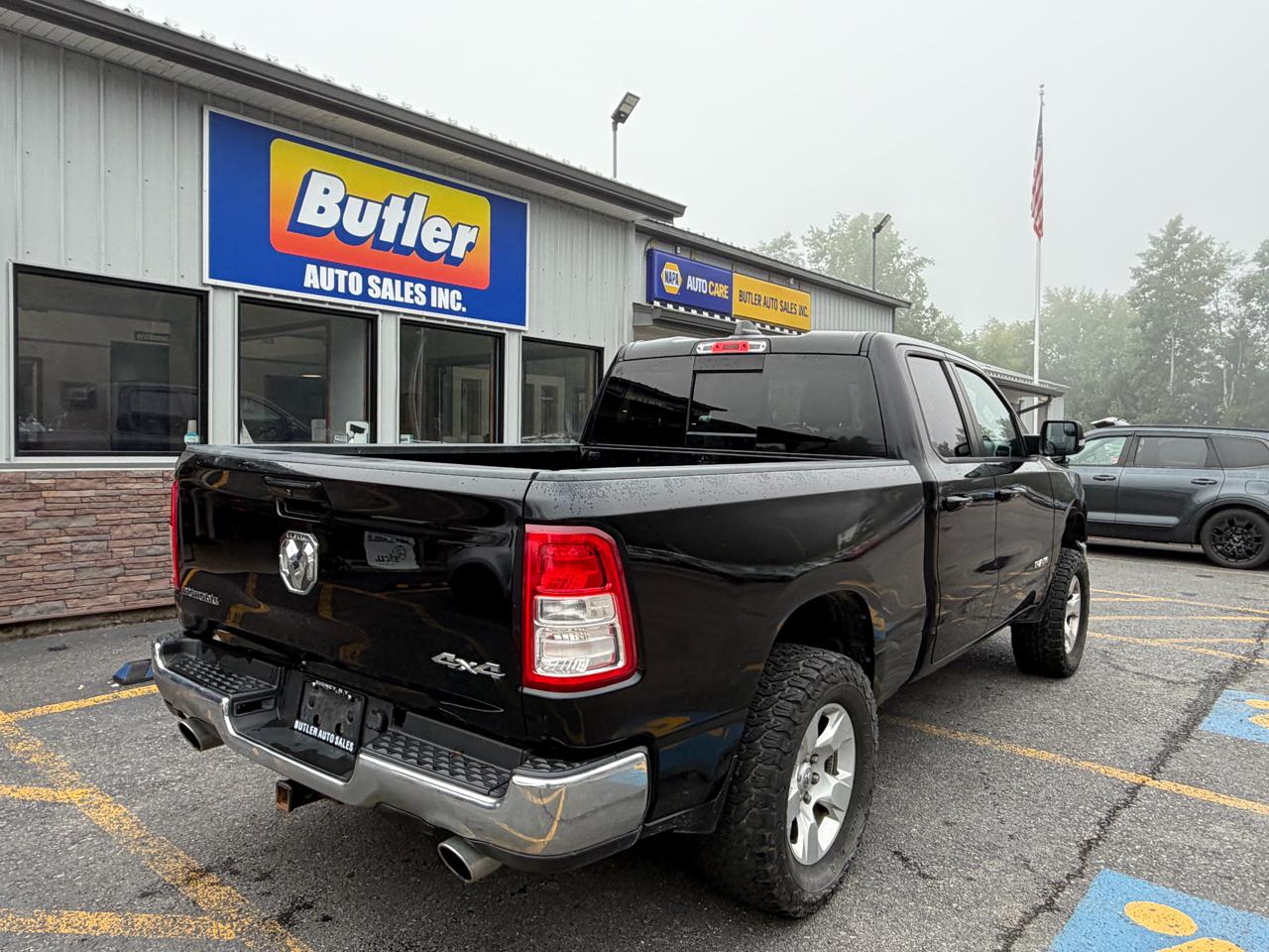 RAM 1500 Big Horn Quad Cab 4WD 2021