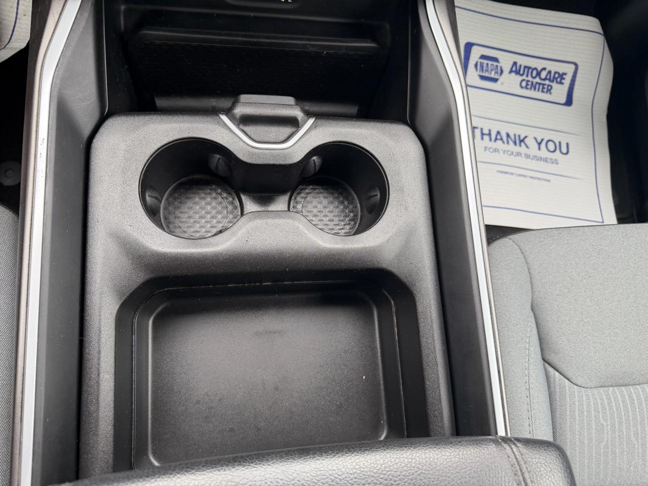 RAM 1500 Big Horn Quad Cab 4WD 2021