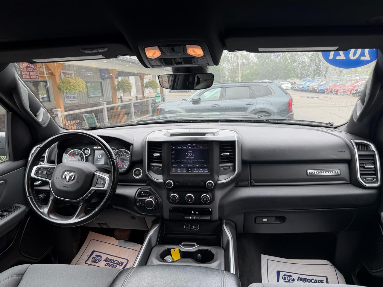 RAM 1500 Big Horn Quad Cab 4WD 2021