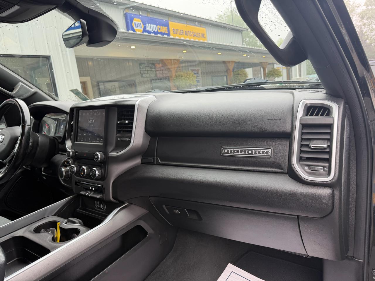 RAM 1500 Big Horn Quad Cab 4WD 2021