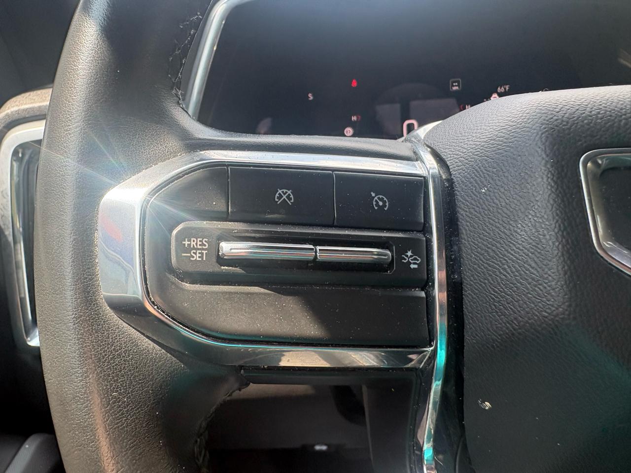 GMC Canyon Elevation Crew Cab 4WD 2023