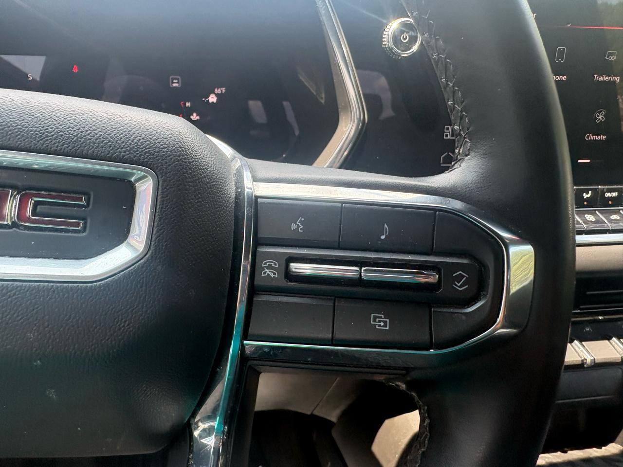 GMC Canyon Elevation Crew Cab 4WD 2023
