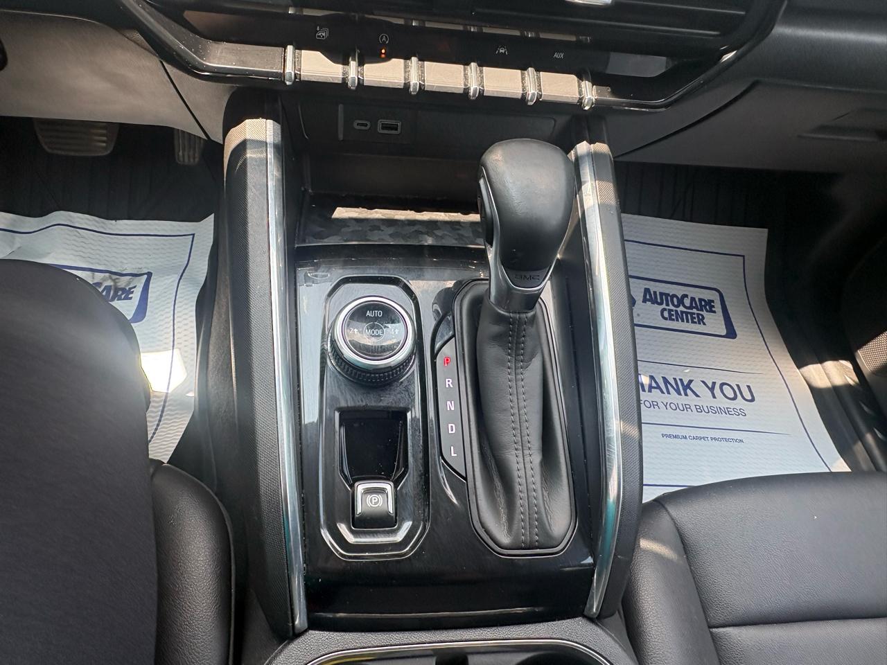 GMC Canyon Elevation Crew Cab 4WD 2023