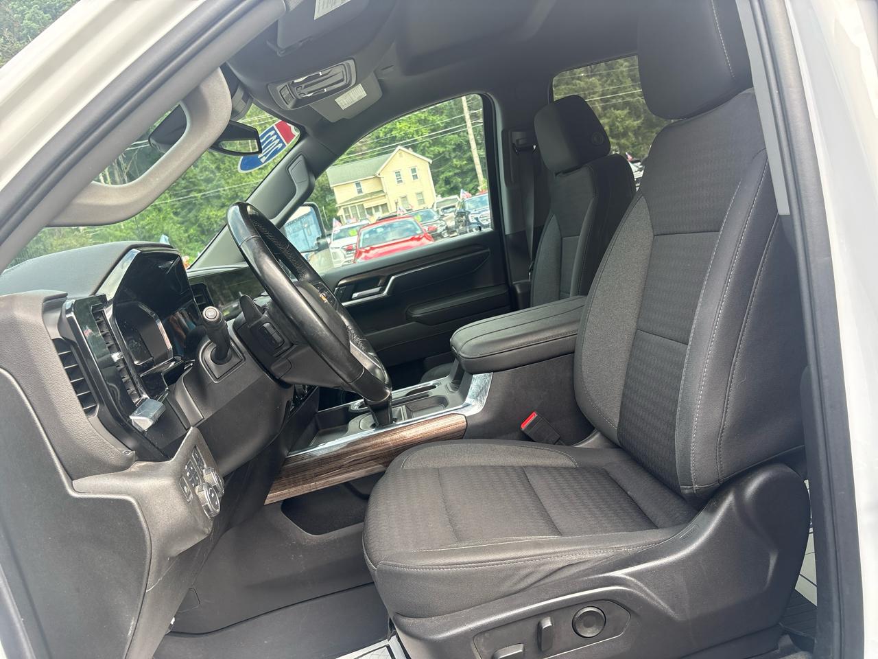 Chevrolet Silverado 1500 LT Crew Cab 4WD 2023