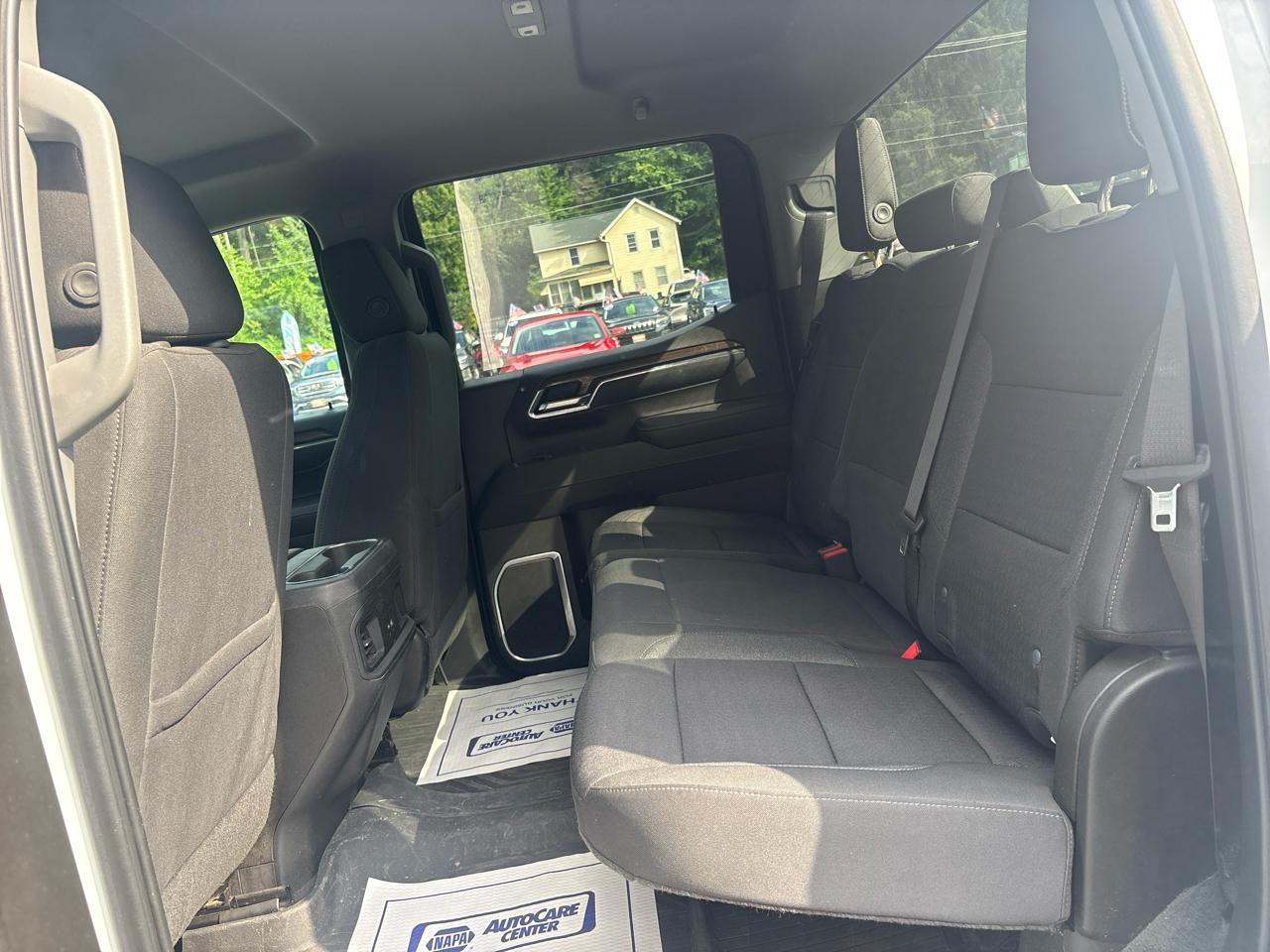 Chevrolet Silverado 1500 LT Crew Cab 4WD 2023
