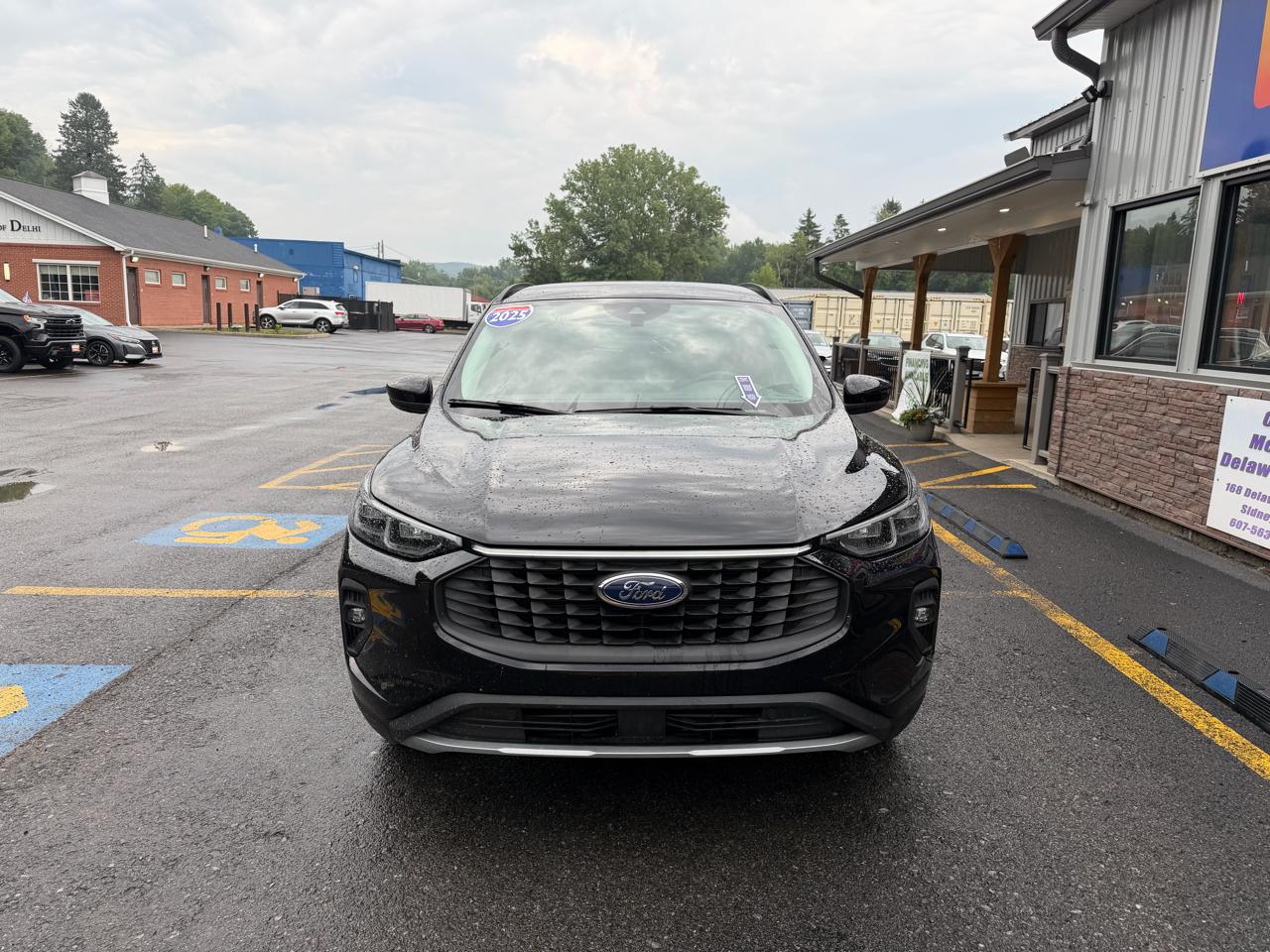 Ford Escape Platinum AWD 2025