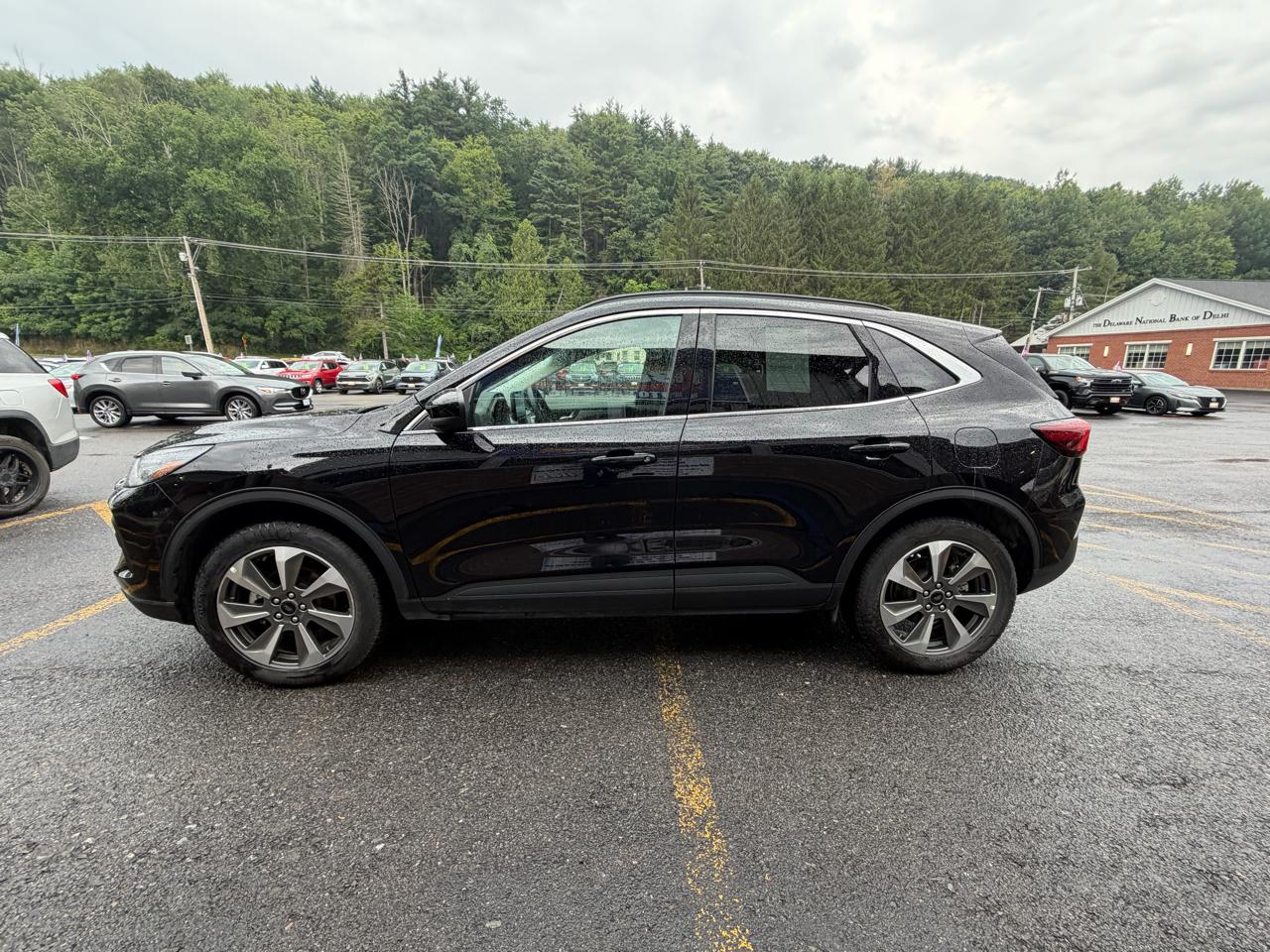 Ford Escape Platinum AWD 2025