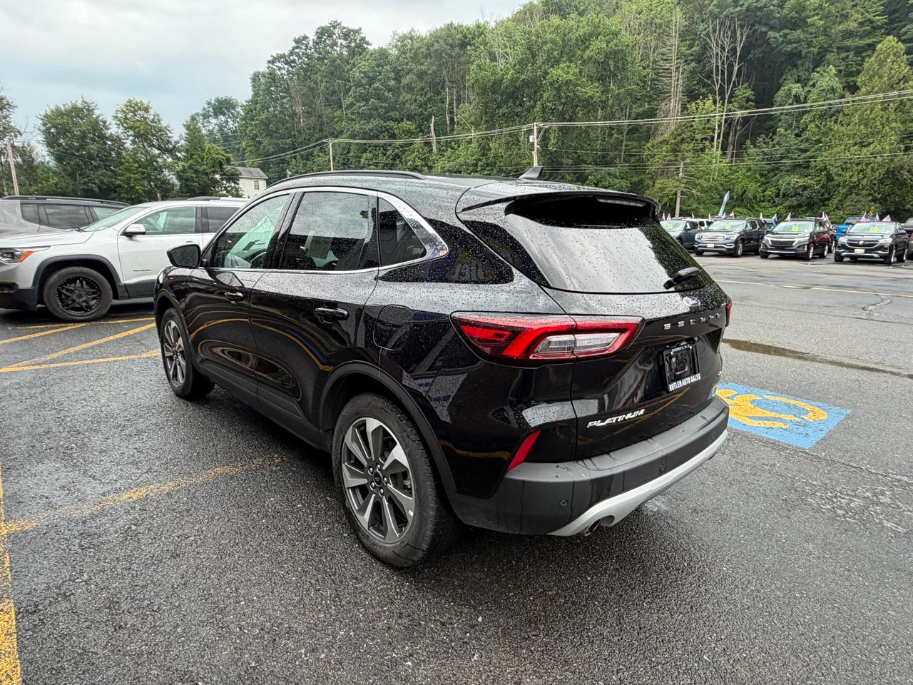 Ford Escape Platinum AWD 2025