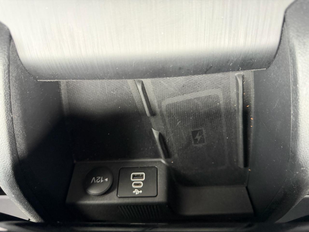 Ford Escape Platinum AWD 2025