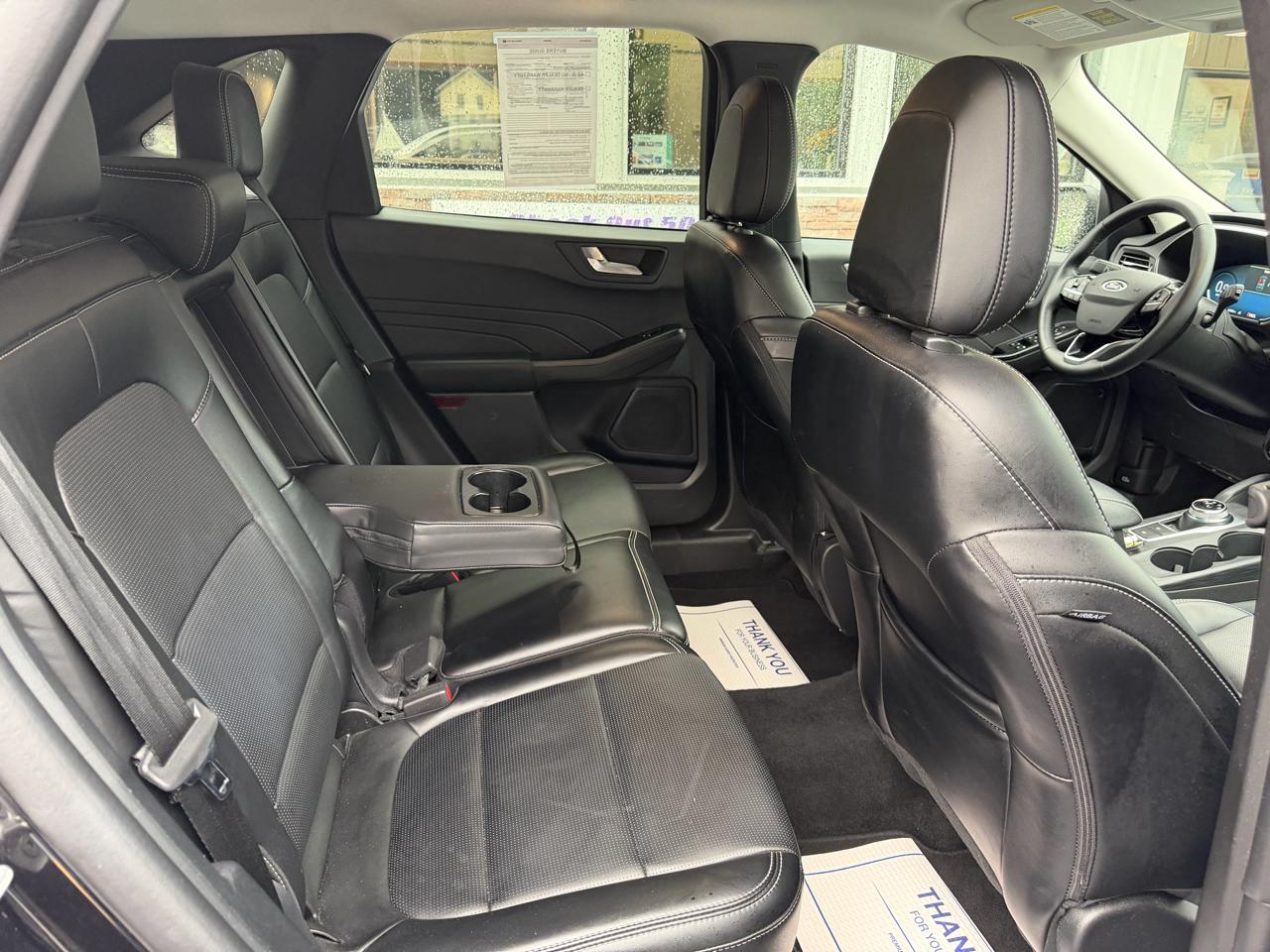 Ford Escape Platinum AWD 2025