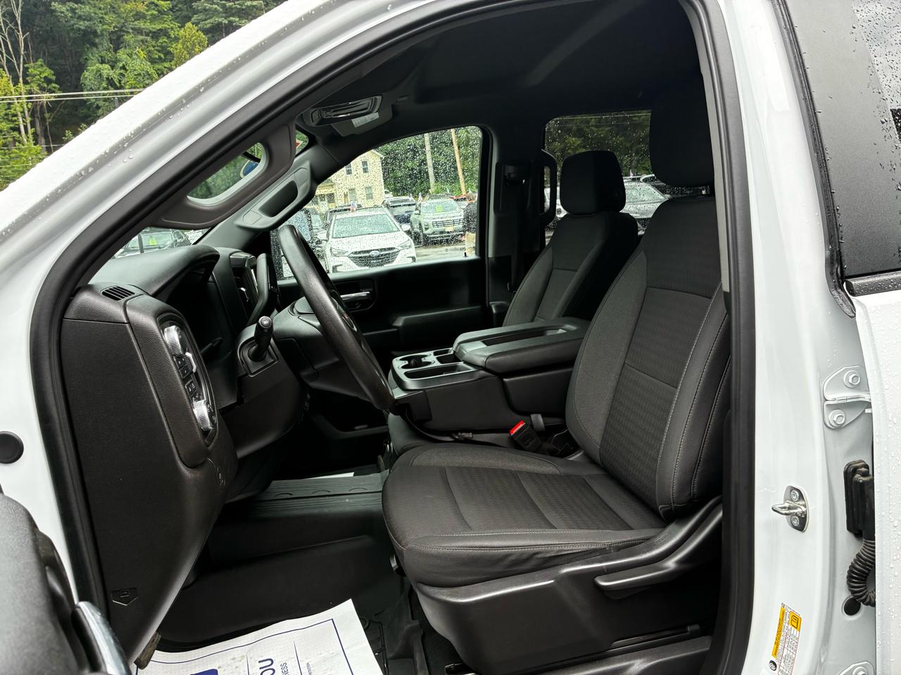 GMC Sierra 2500HD Pro Crew Cab 4WD SB 2024
