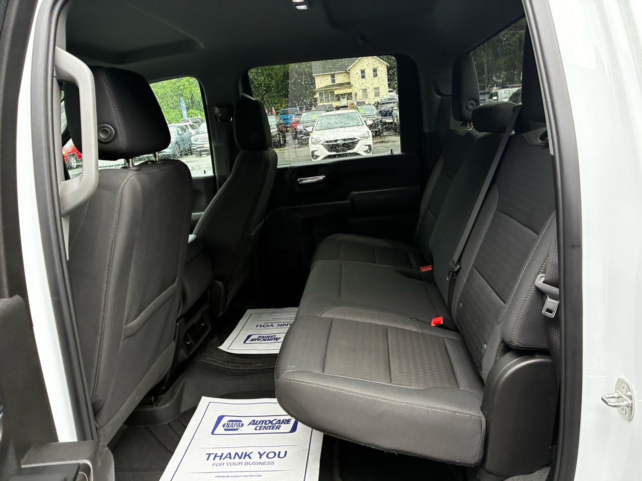 GMC Sierra 2500HD Pro Crew Cab 4WD SB 2024