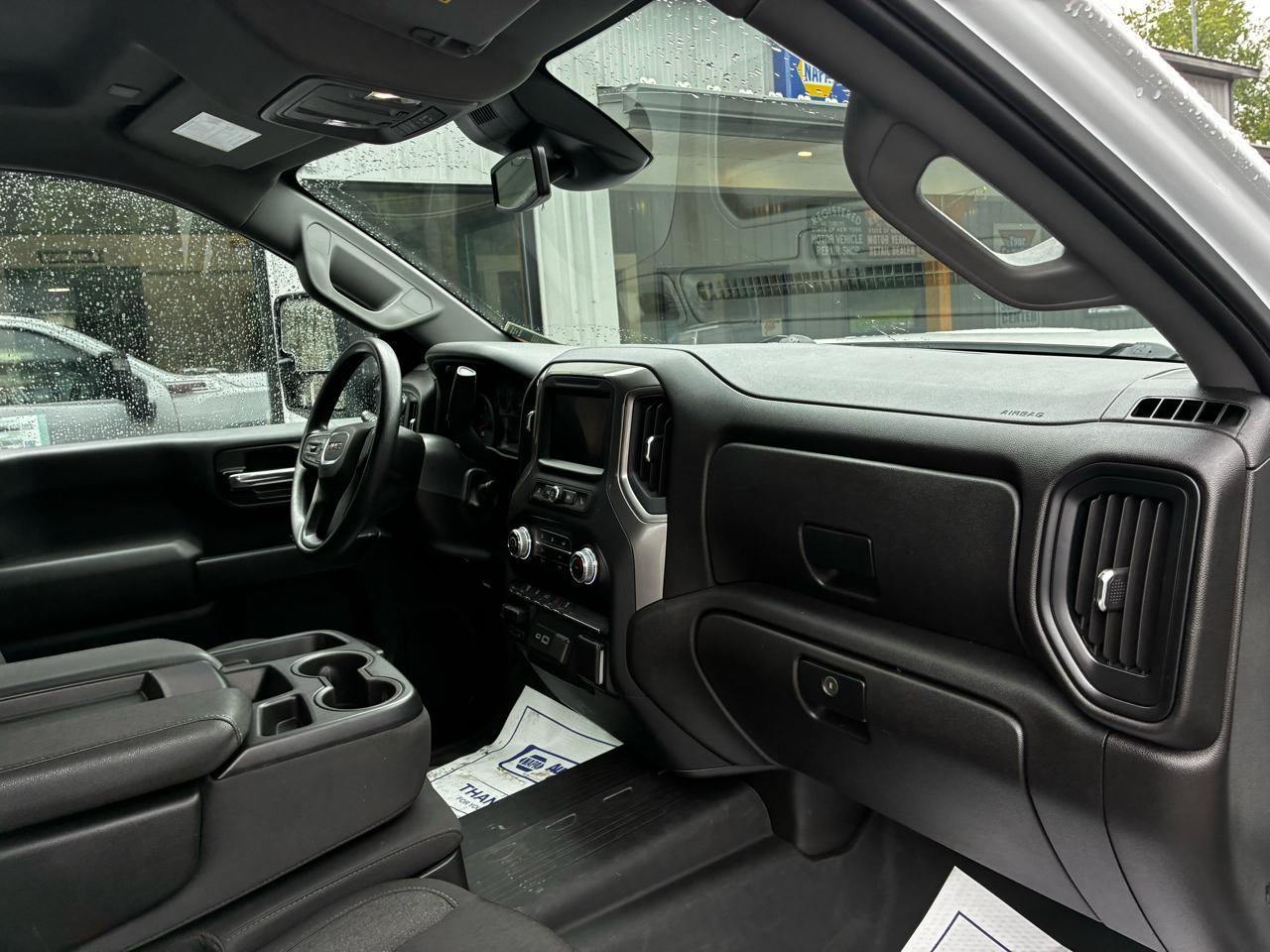 GMC Sierra 2500HD Pro Crew Cab 4WD SB 2024