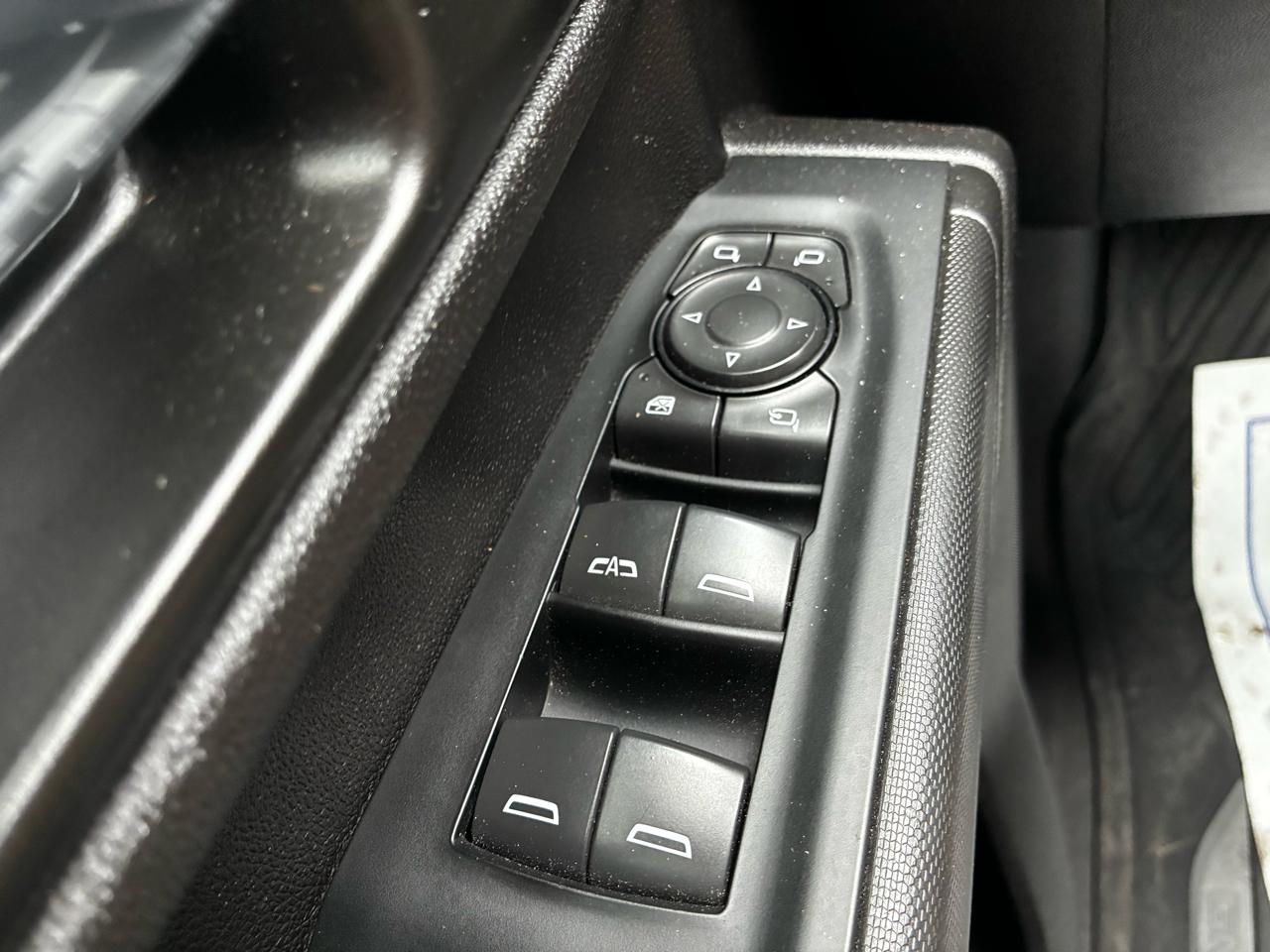 GMC Sierra 2500HD Pro Crew Cab 4WD SB 2024