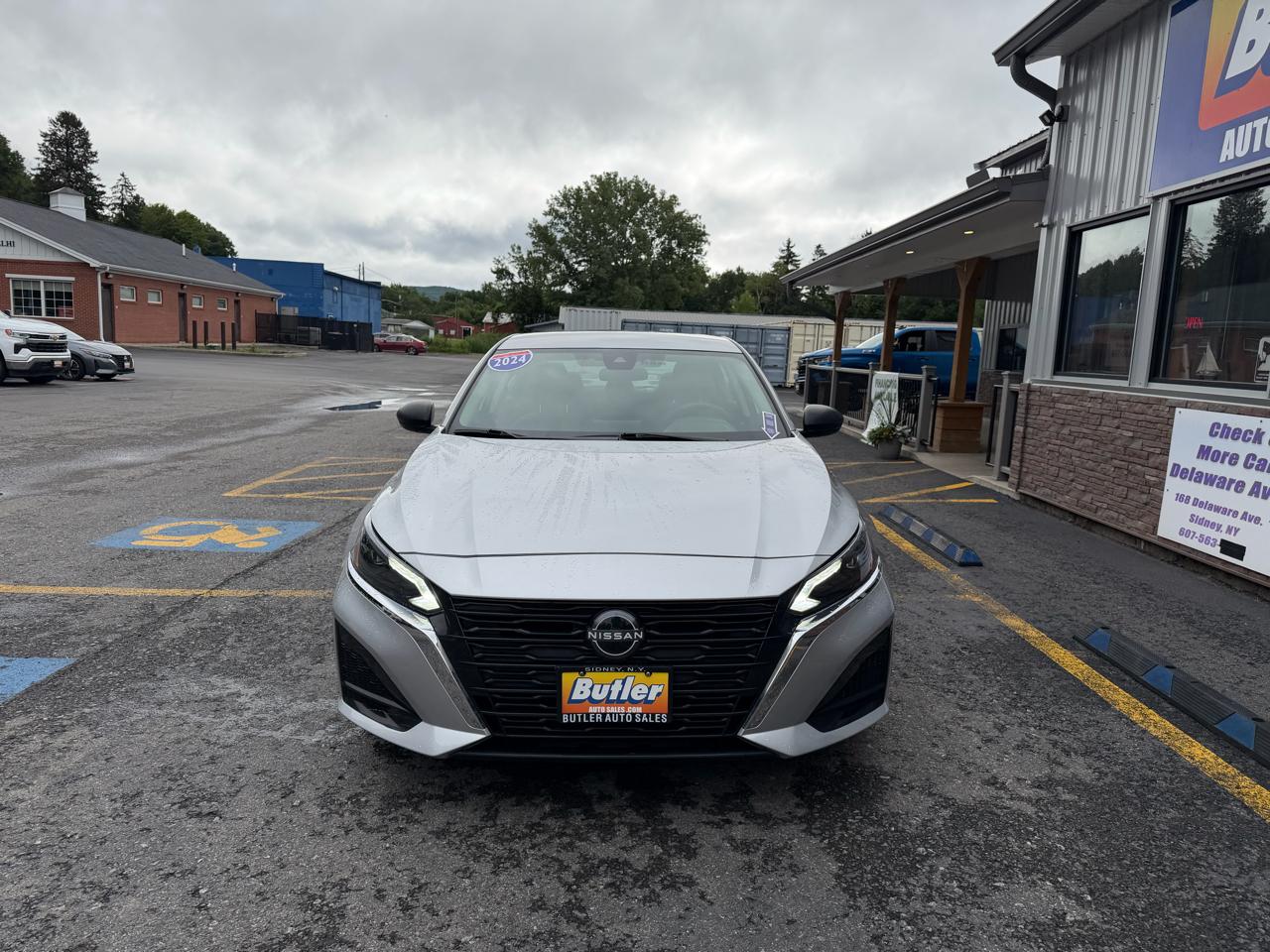 Nissan Altima 2.5 SV 2024