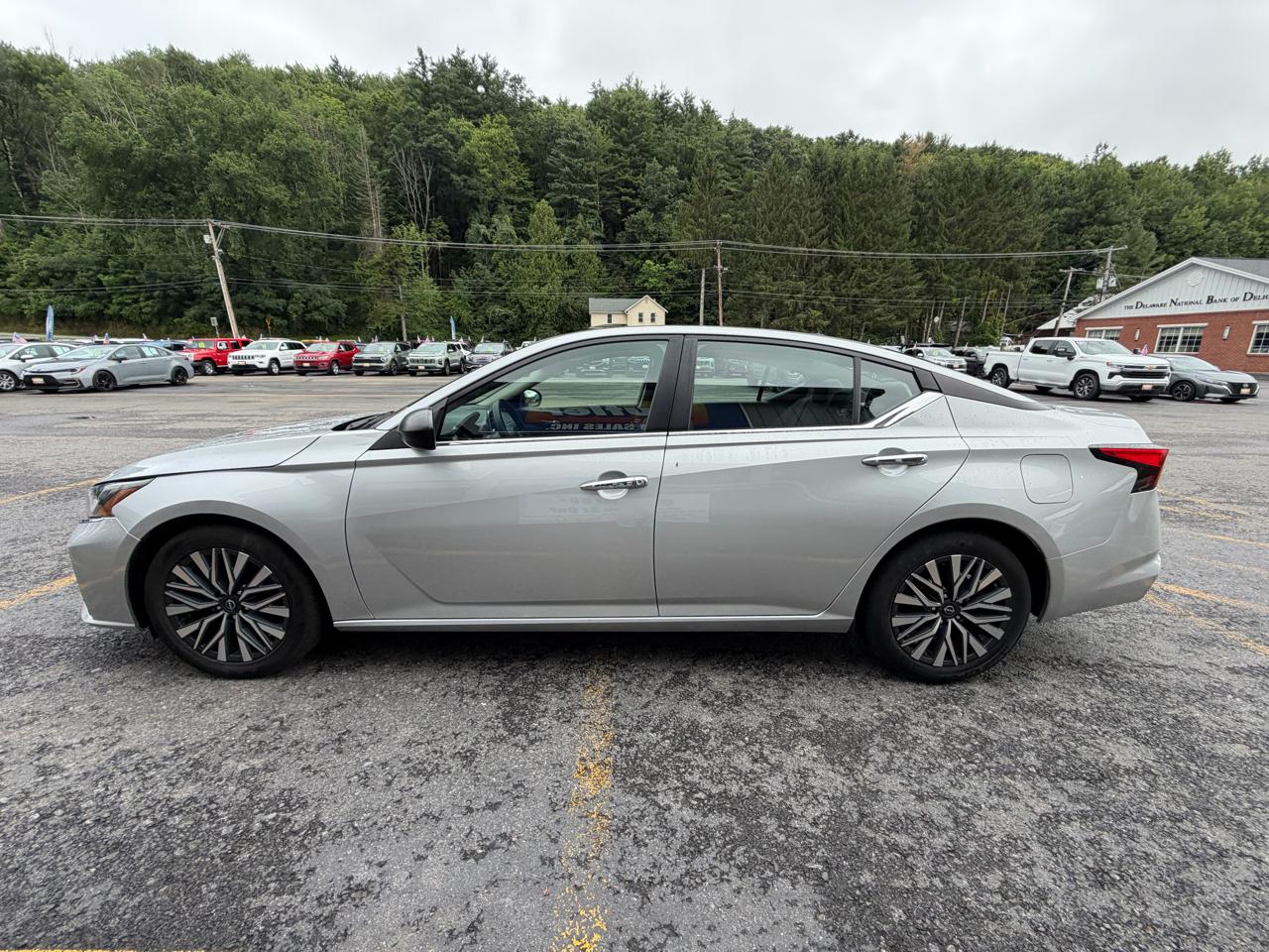 Nissan Altima 2.5 SV 2024
