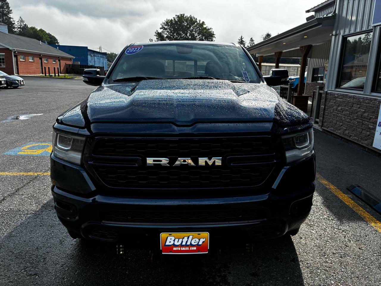 RAM 1500 Big Horn Crew Cab SWB 4WD 2023