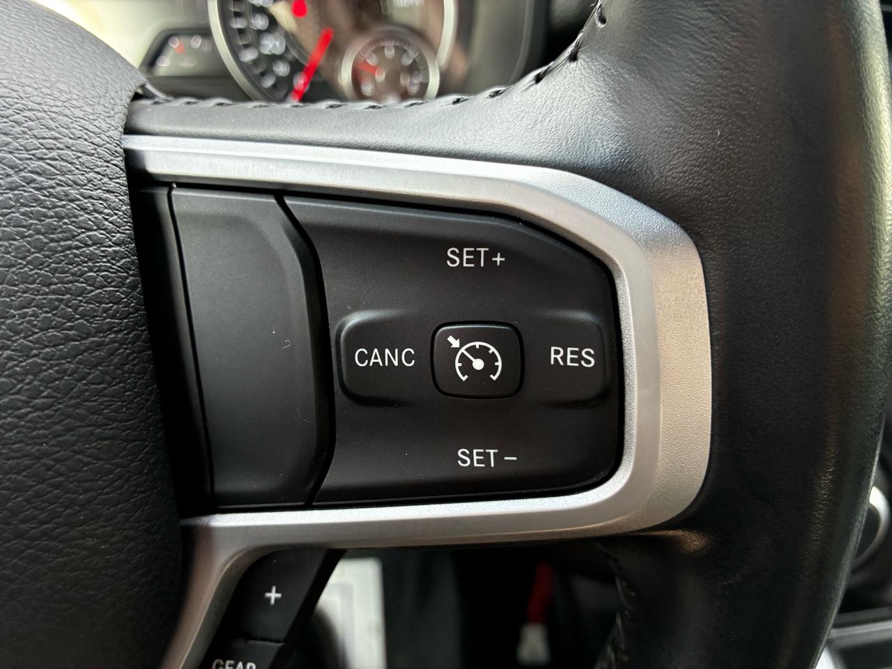RAM 1500 Big Horn Crew Cab SWB 4WD 2023