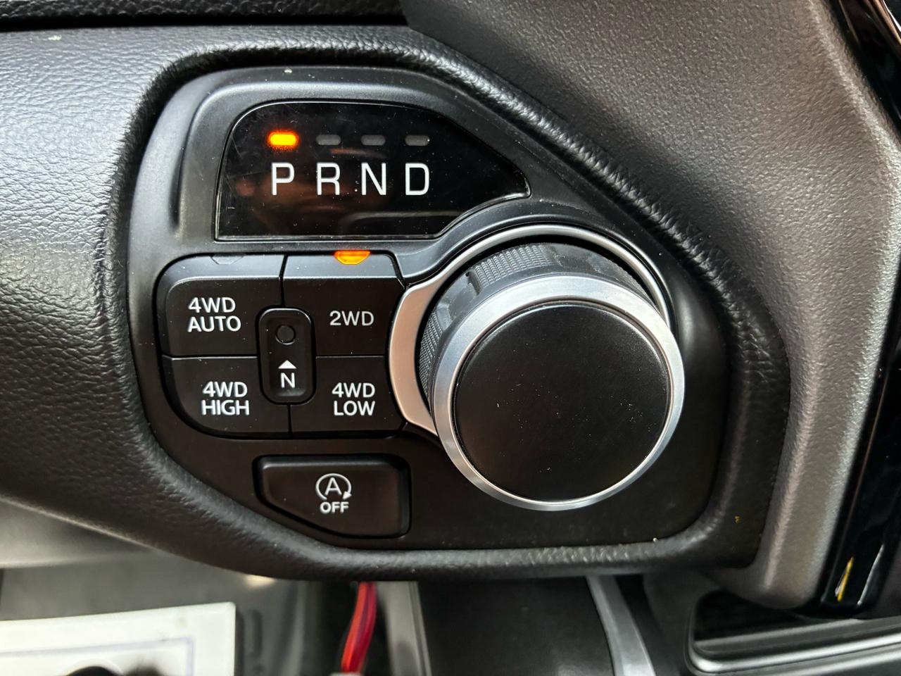 RAM 1500 Big Horn Crew Cab SWB 4WD 2023