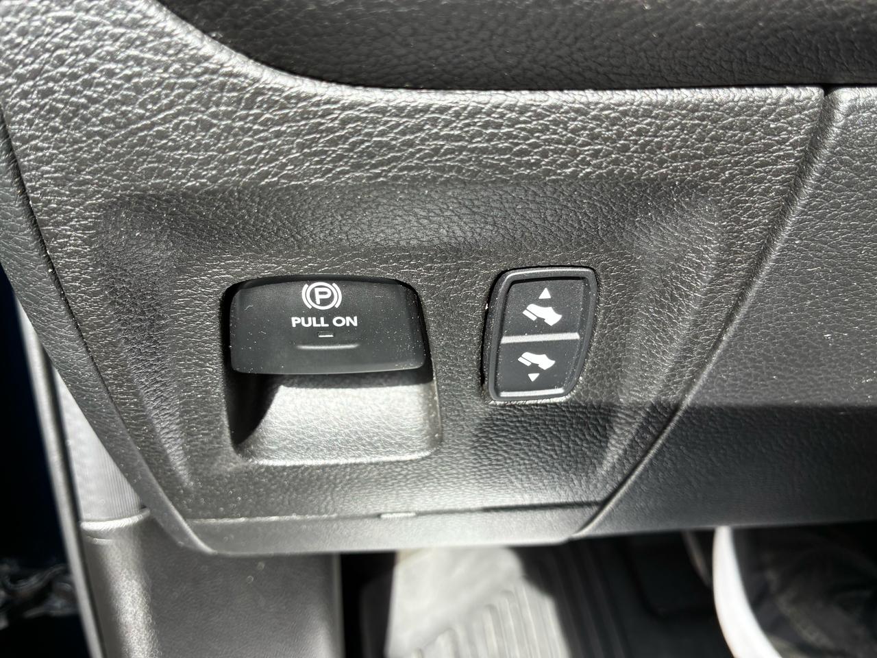 RAM 1500 Big Horn Crew Cab SWB 4WD 2023