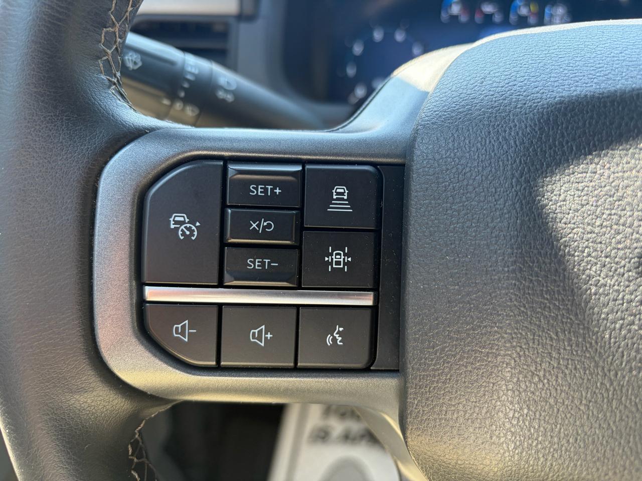 Ford F-150 XLT SuperCrew 4WD 2025