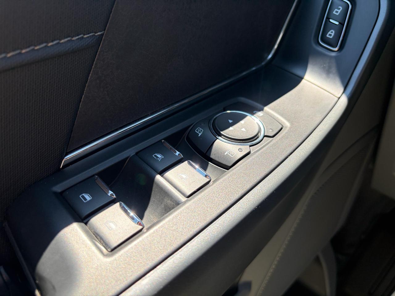 Ford F-150 XLT SuperCrew 4WD 2025